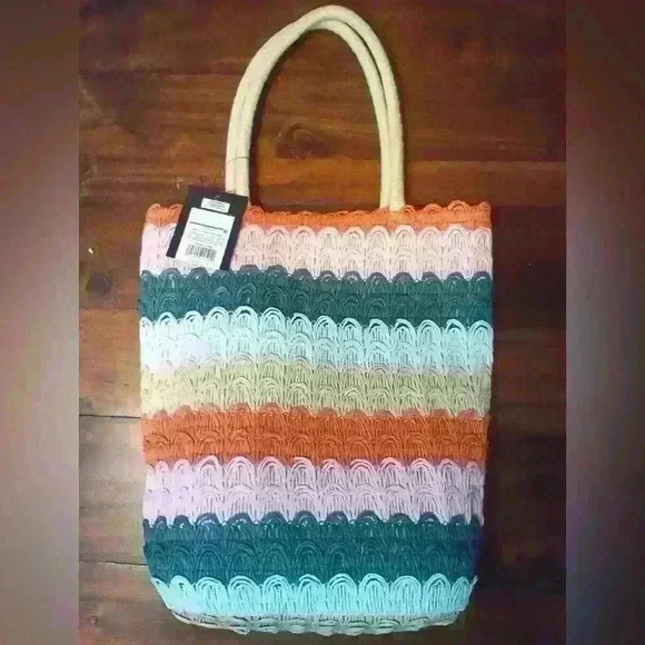 Art class woven paper purse/small beach tote. 14.5” x 11.5”; ADORABLE! - Picture 1 of 6